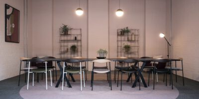 REFERENZPROJEKT Notoria – Handgefertigte Designermöbel aus Metall